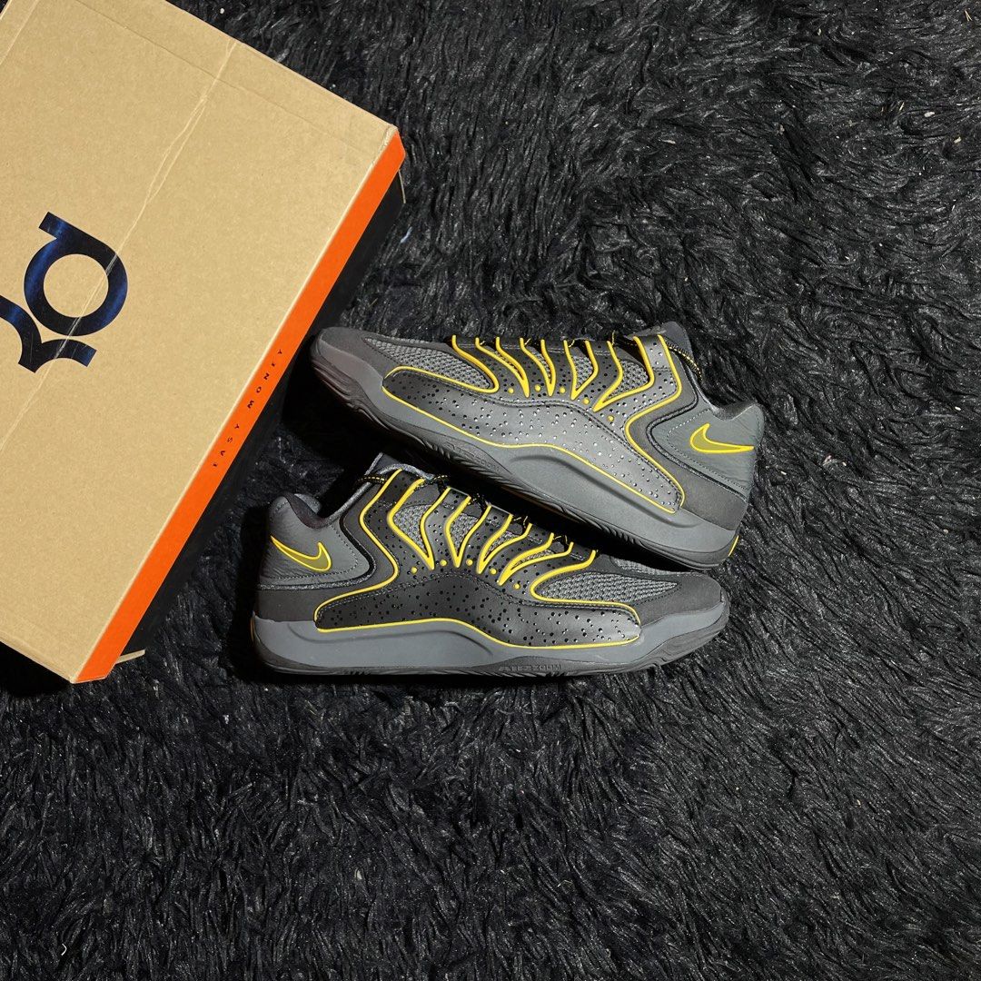 KD18 “Lakers away” (Category: Sneakers) located in Manila. Submitted by 21st.cop (Listing ID 1470034903, Image 1). Description: KD18 “Lakers away” •Size: 12 US Men •Brandnew •Php: 2,995.