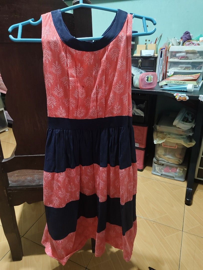 Kids Dress (Category: Babies & Kids Fashion) located in Bacoor. Submitted by annsarisaristore (Listing ID 1470000449, Image 1). Description: Lemon Kiss size 1r ontag.