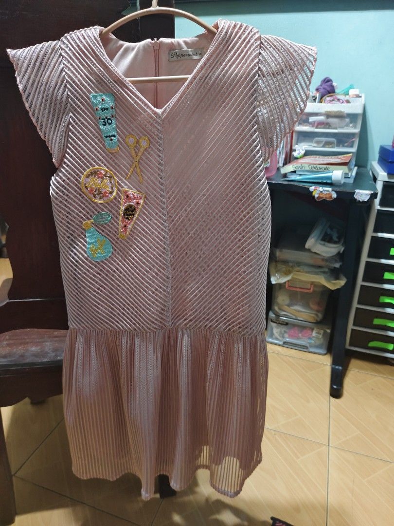 Kids Dress (Category: Babies & Kids Fashion) located in Bacoor. Submitted by annsarisaristore (Listing ID 1470001178, Image 1). Description: Brand Peppermint size 14 cute dress like new pa.