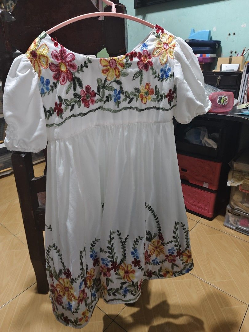 Kids Dress (Category: Announcements) located in Bacoor. Submitted by annsarisaristore (Listing ID 1470001347, Image 1). Description: summer dress XL.