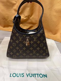 (Category: ) located in . Submitted by binondo_bagsetc (Listing ID 1470006412, Image 1). Description: .