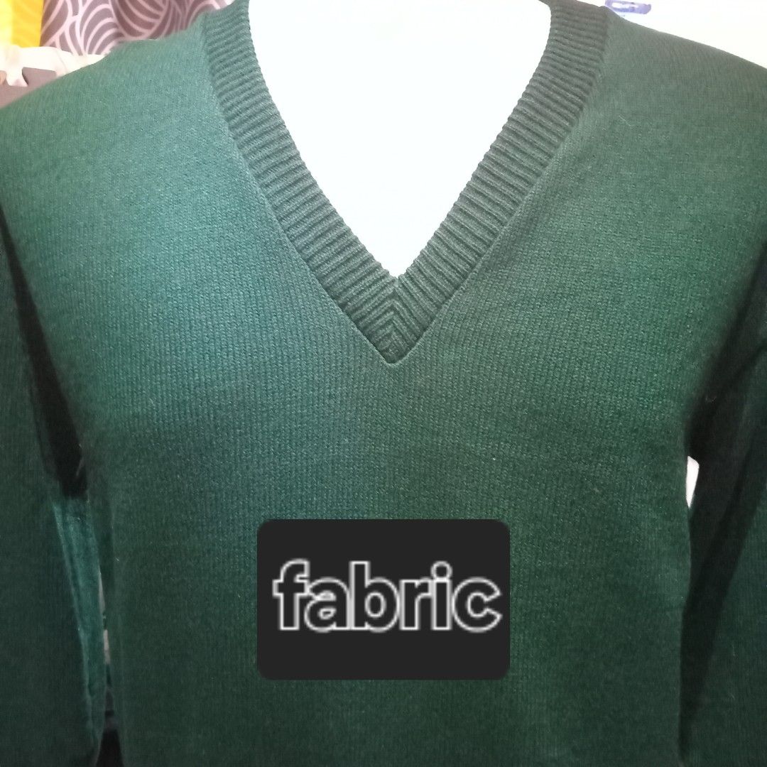 Knitted V-Shaped Sweater (MEN) (Category: Coats, Jackets and Outerwear) located in Angono. Submitted by thrifted.fashionshop (Listing ID 1470122154, Image 3). Description: Fit - medium *cotton knitted *V neck *dark green color <COLORS MAY VARY DUE TO LIGHTING> MOP : Gcash only COURIER : Jnt / Lalamove REMINDER : Shipping fee ay hindi kasama sa presyo ng item.
