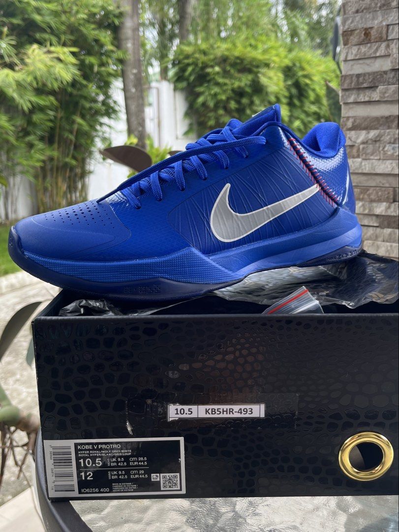 Kobe V Protro Dodgers (Category: Sneakers) located in Manila. Submitted by angelaylor52968 (Listing ID 1469985826, Image 2). Description: Worn once Rfs: Wrong size.