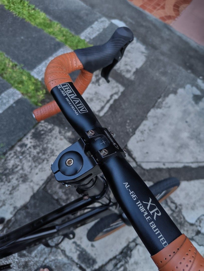 Komfitz Mini Velo Bike (Category: Bicycles) located in Quezon City. Submitted by meistervelli (Listing ID 1470047206, Image 3). Description: - Brand/Model: Komfitz Collezion Mini Velo - Frame: Fully alloy welded frame with tan-wall tires - Setup: Dropbar with brown leather grip tape and Truvativ AL-66 triple butted handlebar - Drivetrain: Upgraded Shimano Claris rear derailleur and cassette hubs; newly replaced sprocket and chain - Brakes: Zoom d