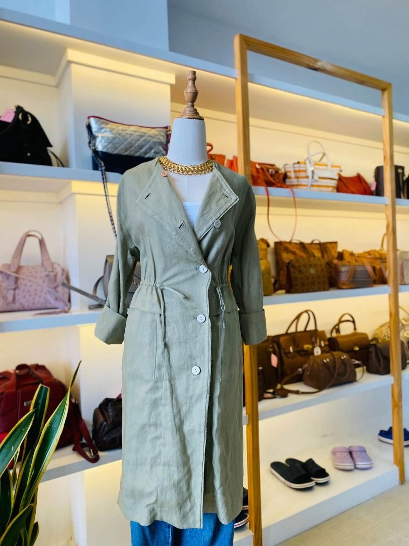 KOREAN LINEN BUTTON DOWN LONG COAT (Category: Coats, Jackets and Outerwear) located in Baguio. Submitted by asna_taku (Listing ID 1470033814, Image 1). Description: KOREAN LINEN BUTTON DOWN LONG COAT M-L ₱980.