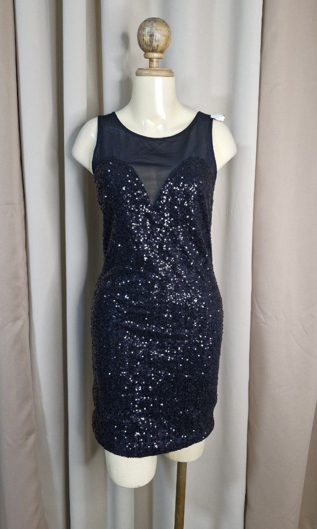 L: Forever 21 Sequined Dress (Category: Dresses) located in Calabanga. Submitted by deniseallyson (Listing ID 1470048812, Image 1). Description: .