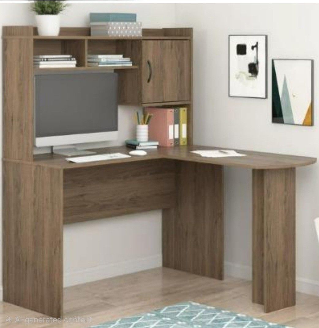 L Shape Study Table (Category: Other Home Furniture) located in Kuala Lumpur. Submitted by aliyaamr (Listing ID 1469966022, Image 1). Description: 120.5 cm W × 124.9cm D × 146.8cm H.