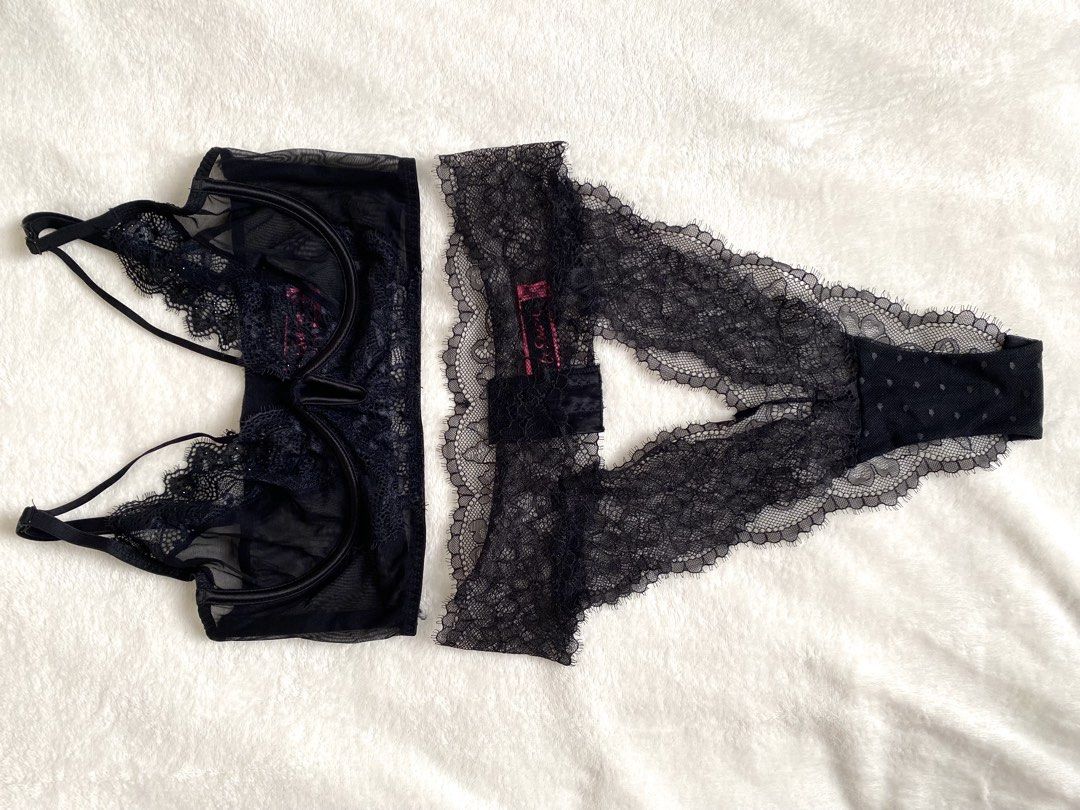 LA SENZA LACEY LINGERIE (Category: Undergarments & Loungewear) located in Pasig City. Submitted by leblancxx (Listing ID 1469948435, Image 1). Description: Authentic. Fixed price with freebies🎀 Medium.