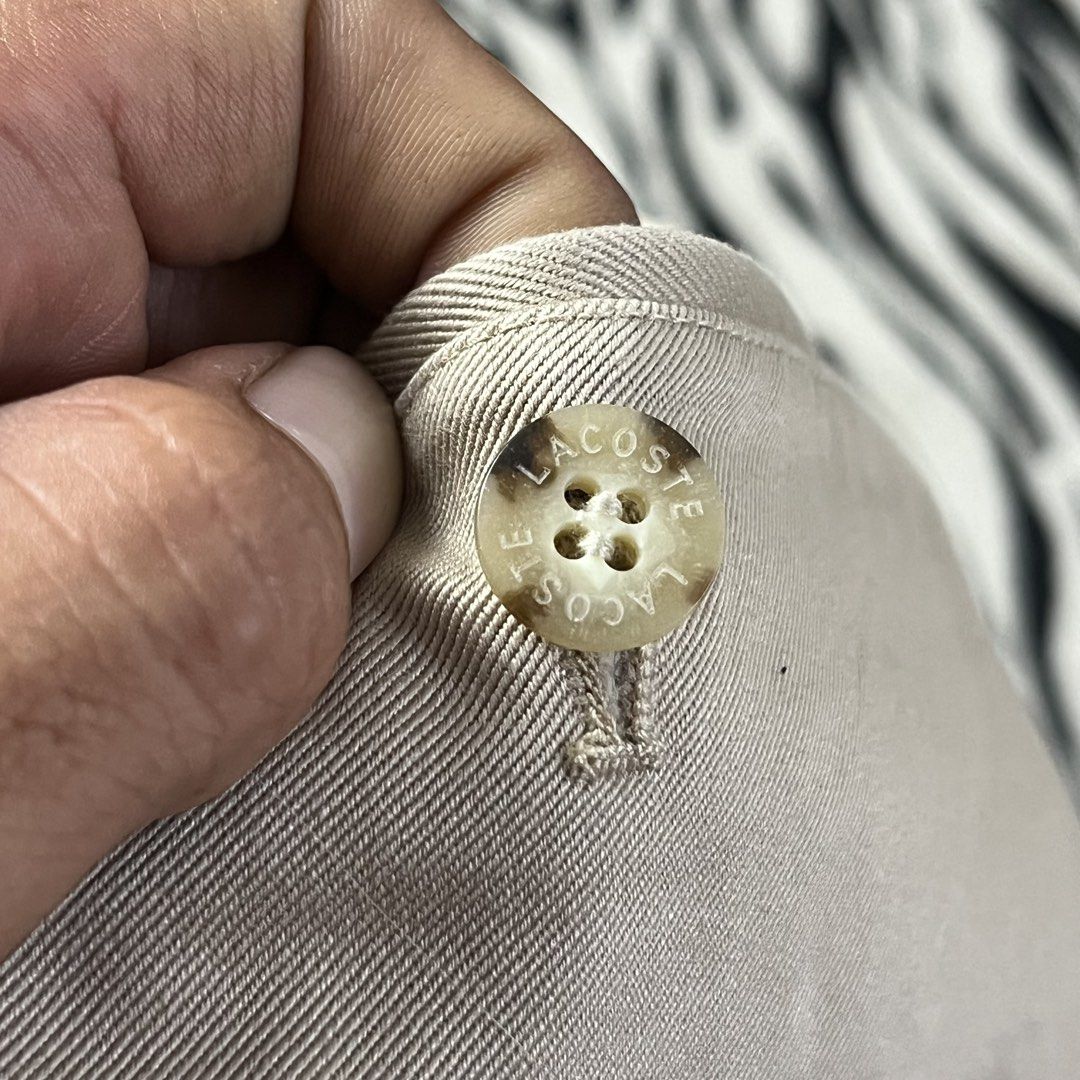 Lacoste chino short (Category: Shorts) located in Manila. Submitted by royaldripmanila (Listing ID 1470050911, Image 3). Description: Sign of usage W32 L22.