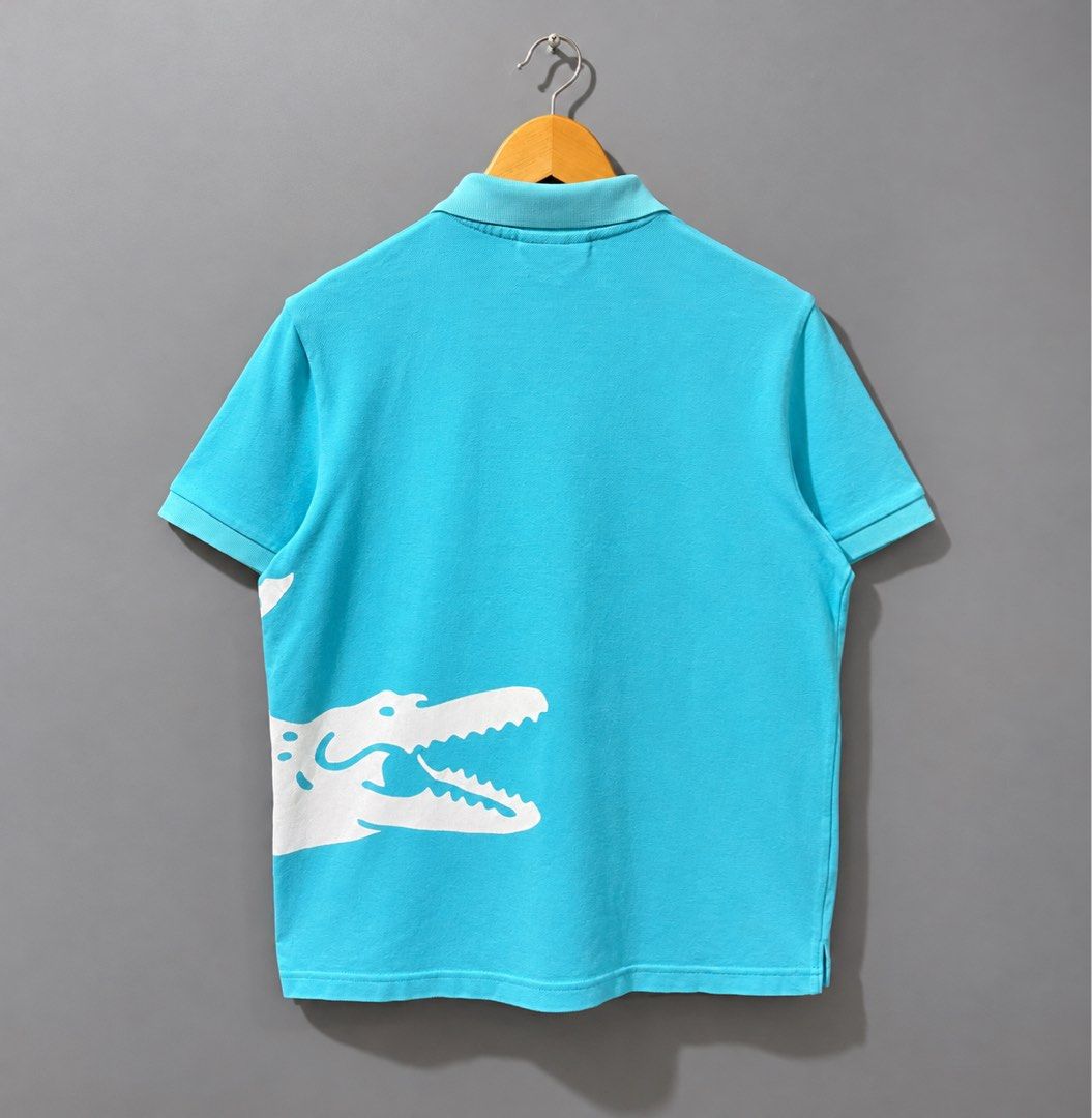 Lacoste Oversized Croc Print Poloshirt (Category: Tshirts & Polo Shirts ) located in Makati City. Submitted by kendrickstuffs (Listing ID 1470090993, Image 2). Description: Lacoste Oversized Croc Print Poloshirt Regular fit Size 5 ontags 22' width pit to pit 25.5' length No issue on cloth Issue stretch crackprint Verygood condition 1200 only.