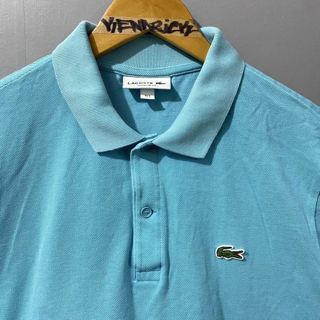Lacoste Oversized Croc Print Poloshirt (Category: Tshirts & Polo Shirts ) located in Makati City. Submitted by kendrickstuffs (Listing ID 1470090993, Image 3). Description: Lacoste Oversized Croc Print Poloshirt Regular fit Size 5 ontags 22' width pit to pit 25.5' length No issue on cloth Issue stretch crackprint Verygood condition 1200 only.