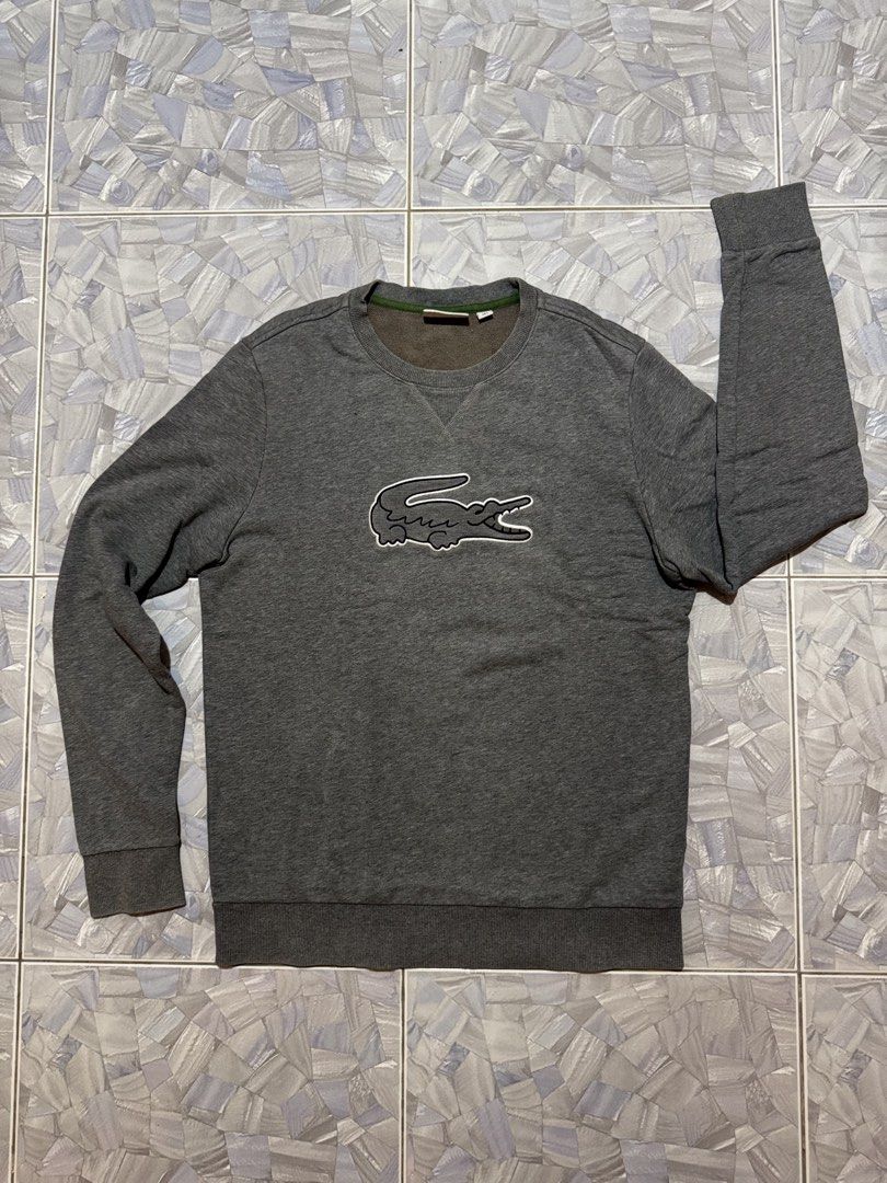 LACOSTE PULL OVER (Category: Hoodies) located in Argao. Submitted by janmaning-0624l95 (Listing ID 1470030037, Image 3). Description: LACOSTE PULL OVER SIZE 5 LARGE DIMES 21 x 27 Excellent condition No issue 1,300 Plus sf.