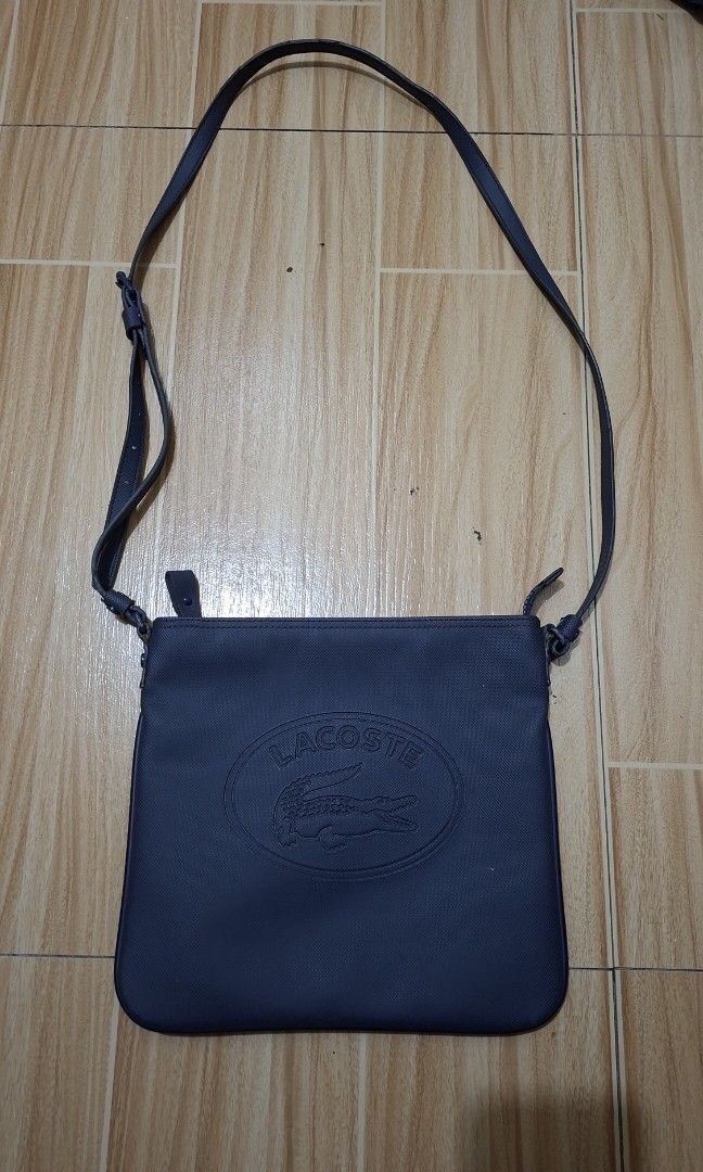 Lacoste sling bag (Category: Beach Bags) located in General Santos City (Dadiangas). Submitted by amara_preloved (Listing ID 1470052987, Image 1). Description: complete tags authentic 💯.