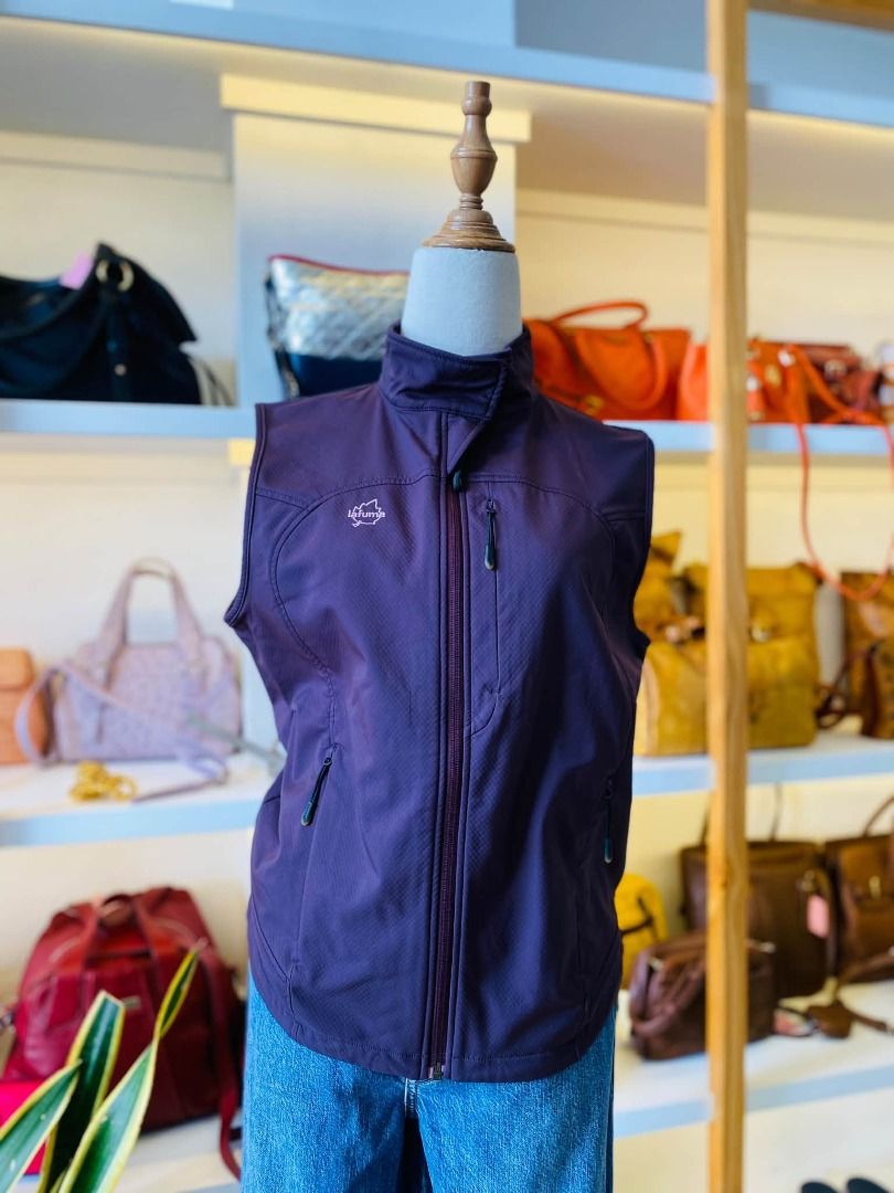 LAFUMA VEST JACKET (Category: Vests) located in Baguio. Submitted by asna_taku (Listing ID 1470046589, Image 1). Description: L@FUMA VEST JACKET LARGE ₱880.