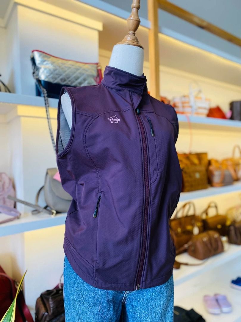 LAFUMA VEST JACKET (Category: Vests) located in Baguio. Submitted by asna_taku (Listing ID 1470046589, Image 2). Description: L@FUMA VEST JACKET LARGE ₱880.