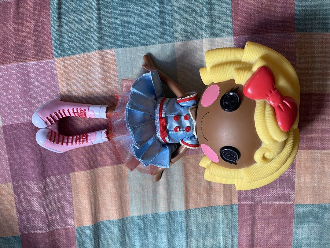 Lalaloopsy Dot starlight doll (Category: Kids Toys) located in Marilao. Submitted by kylejay_15 (Listing ID 1469988849, Image 3). Description: -maganda pa -no pet -no flaws or gasgas -soft head -need lang ng clean up since haling sa alikabok but over no prob -jnt or ur choice of courier -may bawas sa sure buyer.