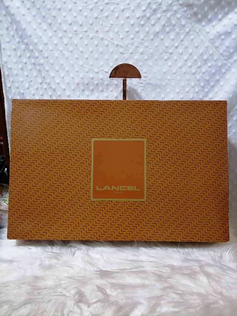 Lancel Indoor Slippers Gift Set (Category: Flats & Sandals) located in Butuan. Submitted by az-branded.items (Listing ID 1469981470, Image 2). Description: Kasya 38-39 isang size lang po ang 2 pairs.. Sole size 10 inches. Authentic Items From Japan.