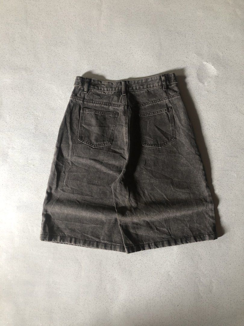 LAP BAGGY LONG JORTS (Category: Shorts) located in Kapalong. Submitted by justinfinds8 (Listing ID 1469964738, Image 3). Description: FREE SF HEAVY/THICK/HARD.