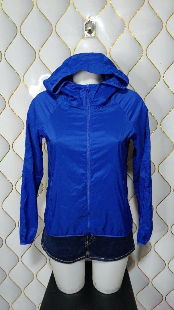 lativ Blue Hooded Windbreaker Jacket (Category: Coats, Jackets and Outerwear) located in Manila. Submitted by zariyah.1986 (Listing ID 1470068243, Image 3). Description: - Brand/Model: Lativ Blue Windbreaker Jacket - Size: M - Material: 100% polyester (lightweight & packable) - Features: Full zip front, attached hood, 2 secure zippered side pockets - Condition: Excellent, clean inside label - Note: Exact measurements are shown on the tape in the 