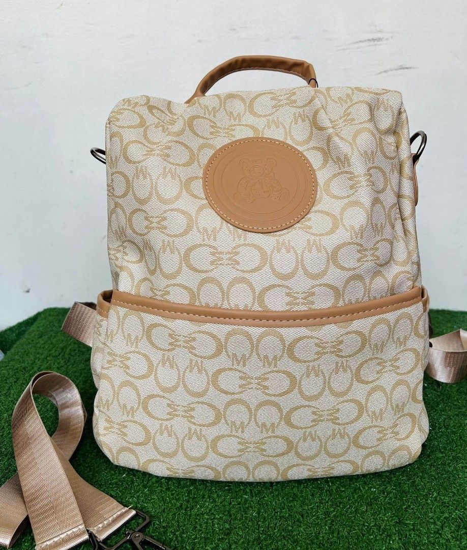 LEATHER BAG (Category: Backpacks) located in Davao. Submitted by jedee31 (Listing ID 1470138756, Image 1). Description: ✨ Backpack + Sling Bag (Leather type) 🎒 Medium to Large Size (33cm x 30cm) Actual posted 📸 Very gwapaaaa!🥹 Spacious and elegant perfect for school, work, ug travel..