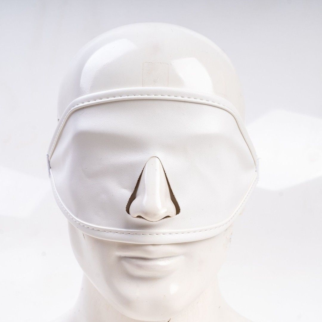 Leather Blindfold BDSM (Category: Everything Else Others) located in Manila. Submitted by arnarnbeeee (Listing ID 1469978997, Image 1). Description: BDSM blindfold for sale. Premium blindfold and comfortable for wearer, not cheap Surebol di makakakita sng partner mo pag suot to..