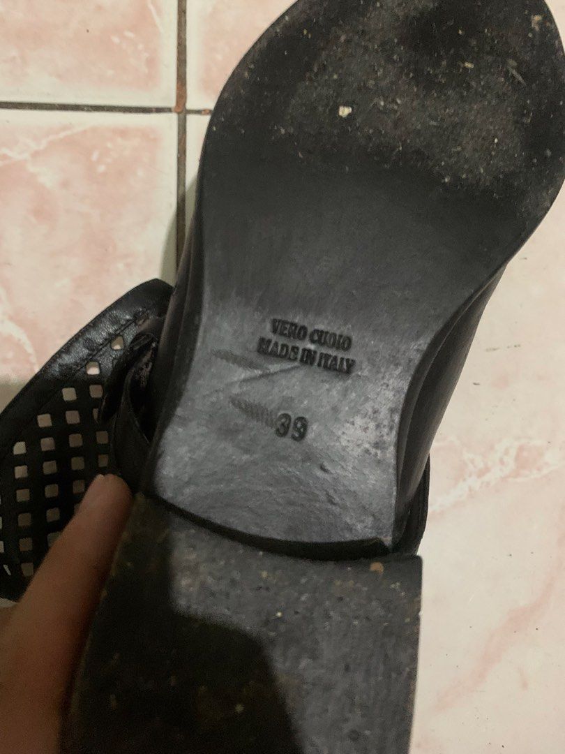 Leather buckled pointed boots (Category: Announcements) located in Manila. Submitted by garmentvoidarchive_ (Listing ID 1470076032, Image 3). Description: 250 + sf painted to black Good Leather Fits Size 39 - 40 .