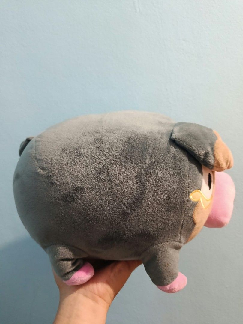 Lechonk Pokémon Banpresto Plush Toy (Category: Plushies & Soft Toys) located in General Trias. Submitted by titojay (Listing ID 1470140526, Image 2). Description: - Official Banpresto Pokémon Lechonk plush - Features a round body, large pink snout, floppy brown ears, and pink trotters - Original tag still attached at the back - Soft and huggable fabric material, great for display or cuddling - Clean surface with no stains or damage observed.