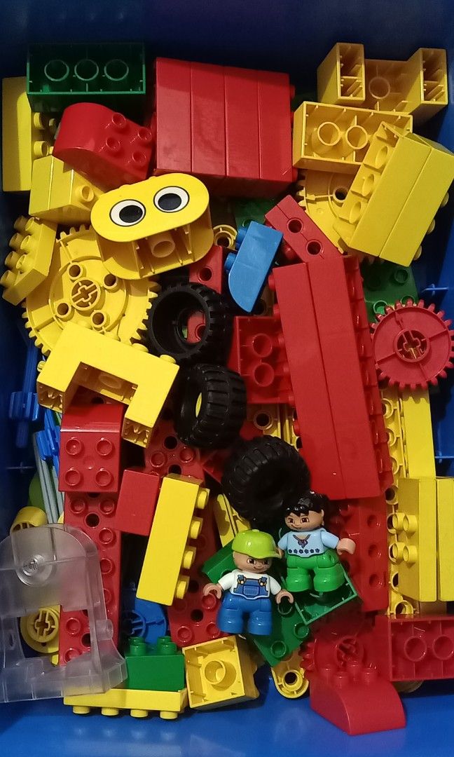 Lego Duplo sets (Category: Lego & Building Sets) located in Sorsogon. Submitted by divs4joy (Listing ID 1470061239, Image 1). Description: Lego Duplo sets 1585❌❌❌❌ 👉 DUPLO 10985 Wind Turbine and Electric car 👉 DUPLO 40269 Photo frame 👉 DUPLO 10527 Ambulance 👉 DUPLO 10899 Frozen ice castle 👉 EDUCATION 9656 Early simple machine. 👉 yung ibang set complete yung iba parts lang ng Duplo sets. 👉 as it is; WYSIWYG. 👉 see other photos for details.