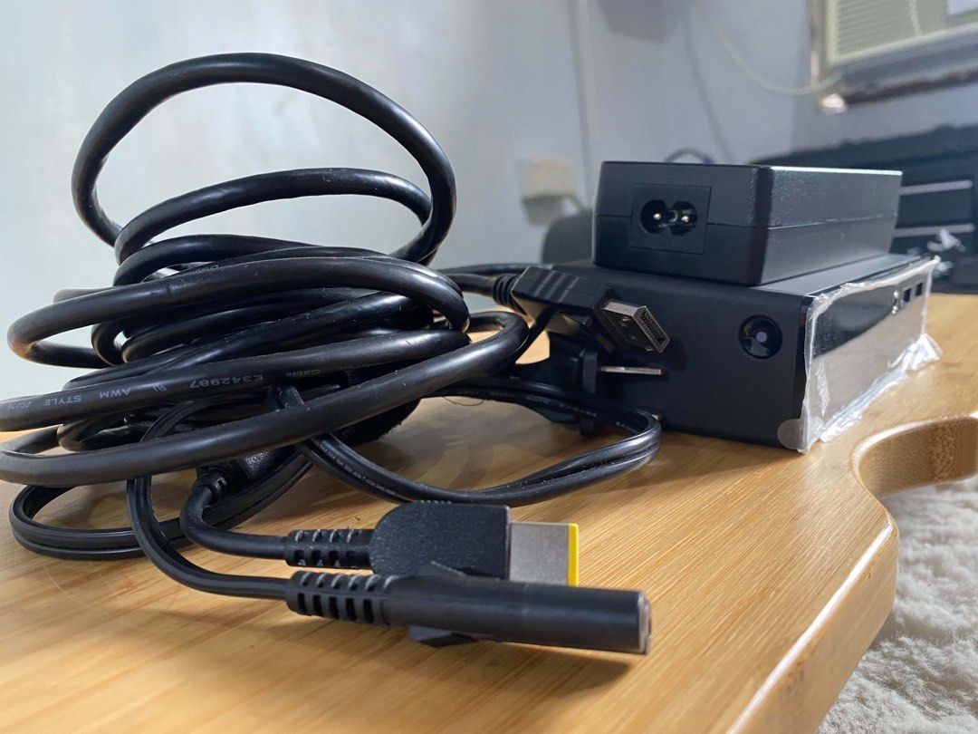 Lenovo ThinkPad OneLink Pro Dock (Category: Electrical, Adaptors & Sockets) located in Pasig City. Submitted by califinestcollectibles (Listing ID 1469981244, Image 3). Description: Lenovo ThinkPad OneLink Pro Dock EL#0046 • Front Panel: 2x USB 3.0 (one with Always-On Mobile Device Charging), 1x stereo/microphone combo audio port. • Rear Panel: 2x USB 2.0, 2x USB 3.0, DisplayPort (max resolution 2560 x 1600), DVI-I (max resolution 1920 x 1200), R