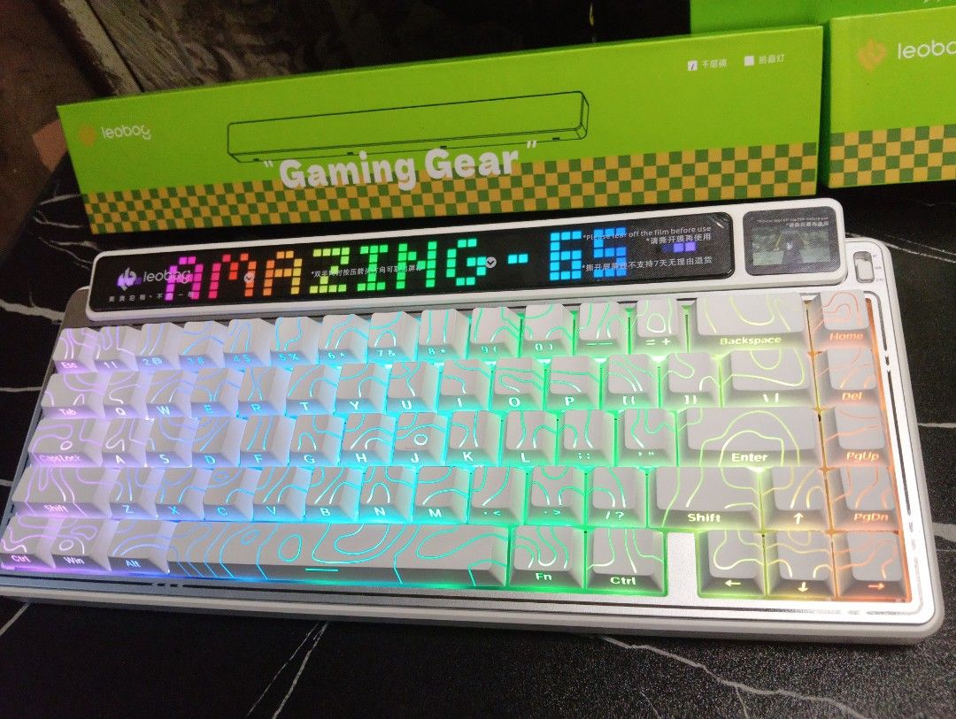 Leobog AMG65 Dual Screen Keyboard (Category: Computer Keyboard) located in Manila. Submitted by geraldrupi84589 (Listing ID 1470130378, Image 2). Description: 🔥 LEOBOG AMG65 Mechanical Keyboard 🔥 💰 ₱3,500 ONLY! Specs: - Contour Keycaps - 8000 mAh Battery - Glass Switches - 2 LED Screen (Dot Matrix Screen & Light bar) - TFT Small Screen 📦 Inclusions: - Wire - Keycaps and switch Puller - 1 extra Lightbar Module - Lightbar Stand - 2 Extra Switch