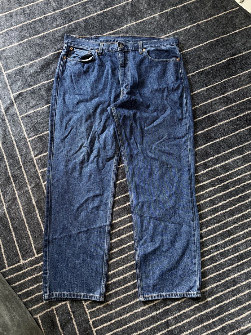 Levis 550 relax fit pants (Category: Jeans) located in Batangas. Submitted by robertlopezigaya (Listing ID 1469980296, Image 2). Description: Levis 550 relax fit pants Size 40x32 No issue Like new.