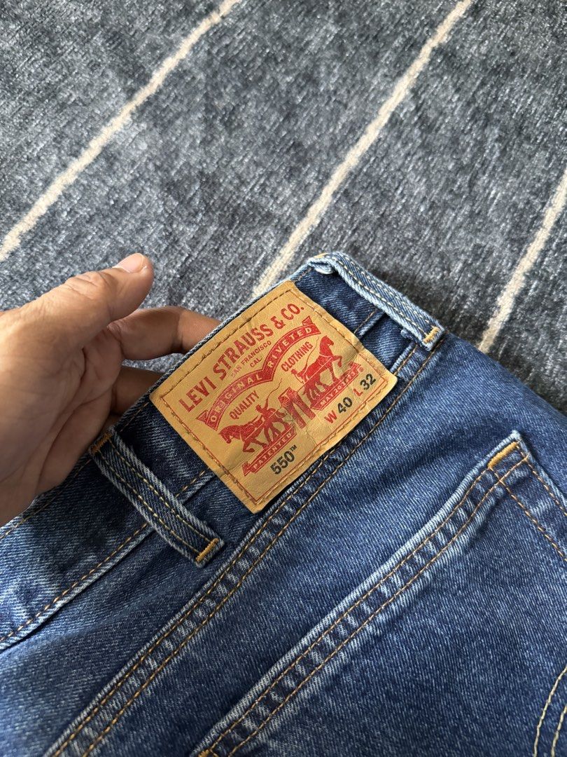 Levis 550 relax fit pants (Category: Jeans) located in Batangas. Submitted by robertlopezigaya (Listing ID 1469980296, Image 3). Description: Levis 550 relax fit pants Size 40x32 No issue Like new.