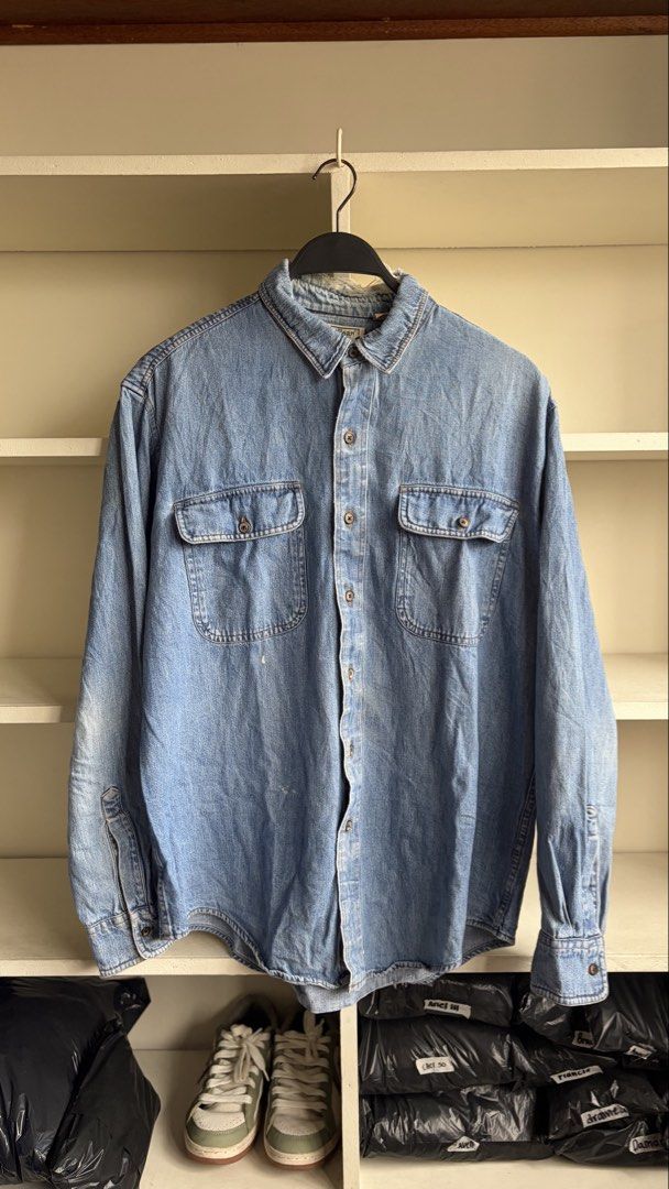 LL Bean Denim Longsleeve (Category: Coats, Jackets and Outerwear) located in Manila. Submitted by _revault (Listing ID 1469993039, Image 1). Description: .