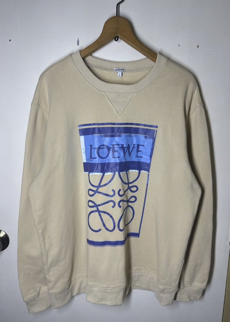 LOEWE ANAGRAM SWEATER (Category: Hoodies) located in Manila. Submitted by lunaras_declutter (Listing ID 1470106162, Image 2). Description: Xl good as new no issue.