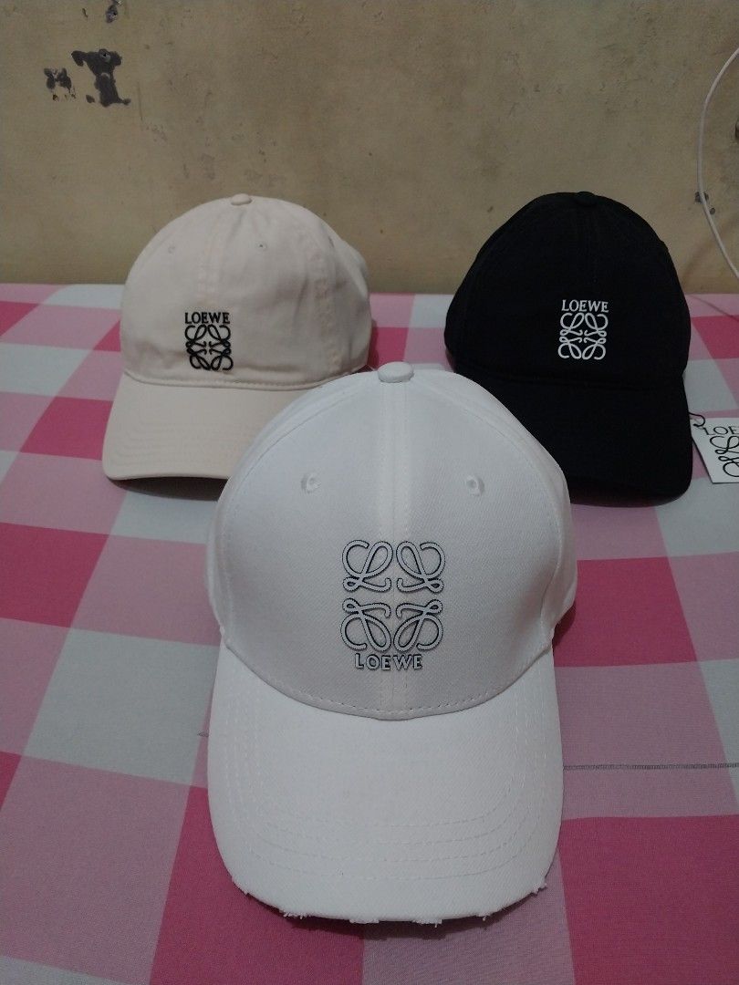 🌼Loewe Baseball Cap (Category: Caps & Hats) located in Manila. Submitted by PrinceDani.Clothing (Listing ID 1470125468, Image 1). Description: loewe caps 1450 each.