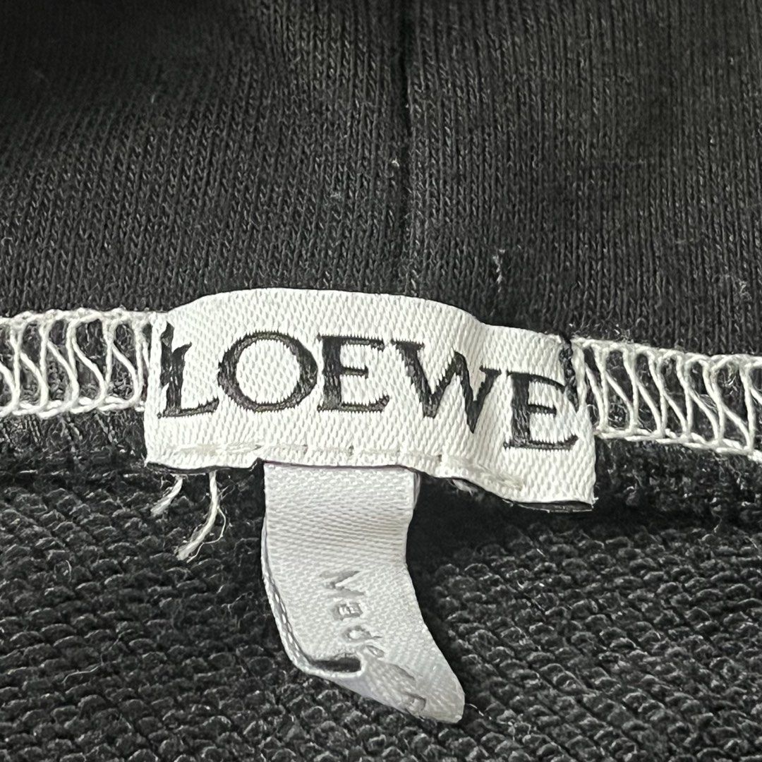 Loewe mid logo hoodie (Category: Coats, Jackets and Outerwear) located in Manila. Submitted by royaldripmanila (Listing ID 1470048410, Image 2). Description: Issue hole W21 L27.5.