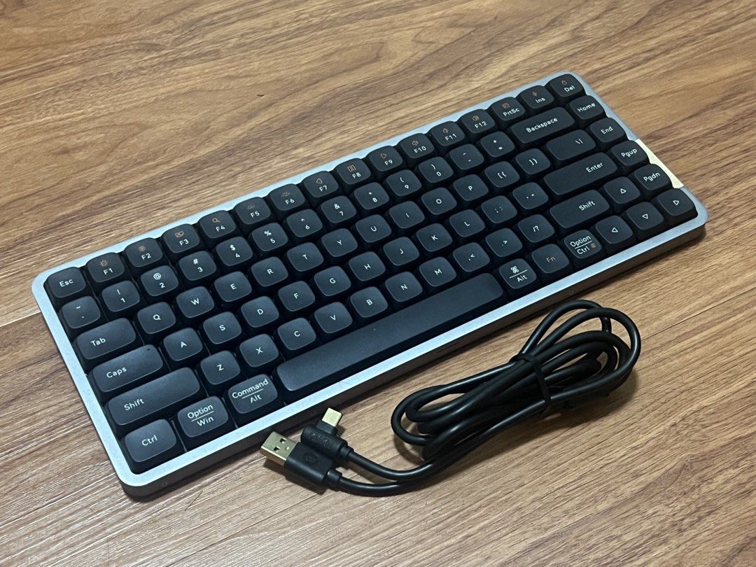 Lofree Flow 84 Keys Mechanical Keyboard (Category: Computer Keyboard) located in Pasay City. Submitted by unikru (Listing ID 1469956259, Image 1). Description: Rfs: Prefer a 100 keys keyboard na low-profile instead and di rin masyado nagagamit. *Bought this sa datablitz ayala malls manila bay february last year. No issues, everything works well kasi barely used siya. You can test it sa meet up or I could provide a recording using it. Included: - 