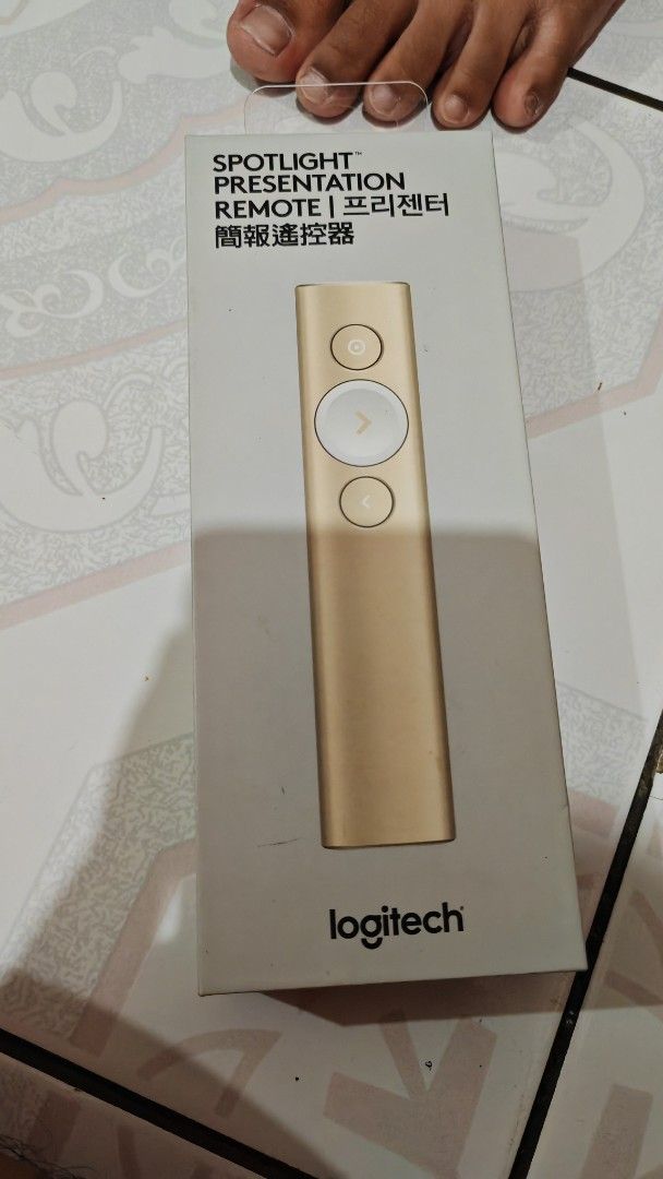 Logitech Spotlight Presentation Remote, Computers & Tech, Parts ...