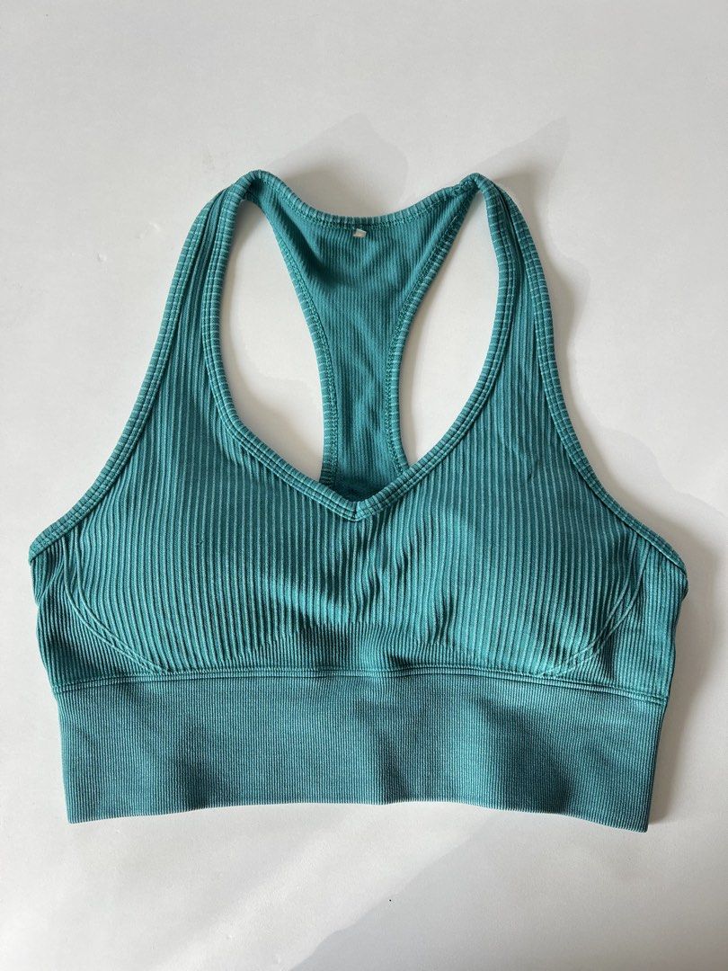 Lorna Jane Sports Bra (Category: Activewear) located in Santiago. Submitted by ricevllnz (Listing ID 1469957896, Image 1). Description: Beautiful teal ribbed sports bra from Lorna Jane, featuring a flattering V-neckline, classic racerback design, and wide supportive underband. * Brand: Lorna Jane * Color: Teal / turquoise * Style: Ribbed racerback * Features: Textured ribbed fabric, wide underband, and fitted silhouette * Size: Best fit Medium Pe
