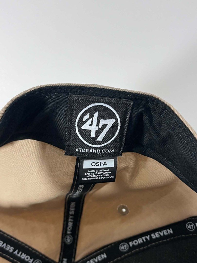Los Angeles Dodgers ‘47 Arched Hitch Snapback (Snapback) (Category: Caps & Hats) located in Puerto Princesa. Submitted by paradise5300 (Listing ID 1470020770, Image 3). Description: Los Angeles Dodgers ‘47 Arched Hitch Snapback (Snapback) Tagged Size: One Size Fits All Dimensions inches length: — inches width: — Condition: Excellent Color rate: 10 Flaws: None 1,500 shipping fee is not yet included.