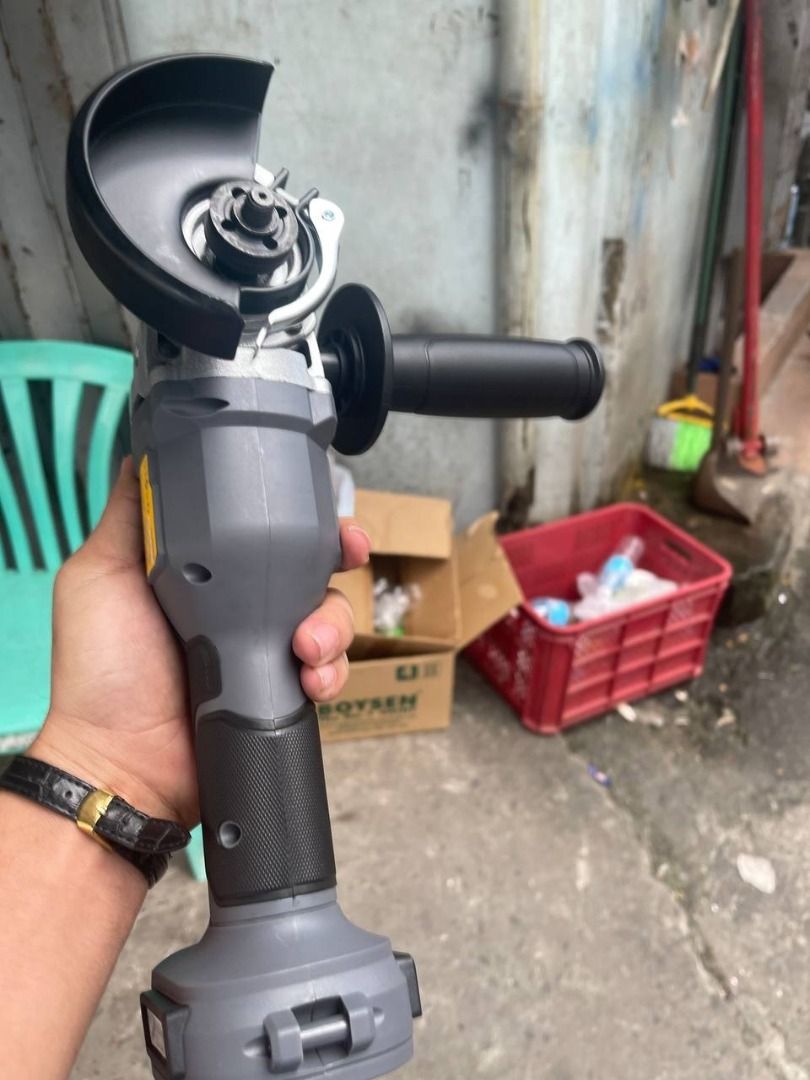 Lotus Angle Grinder 20V Max CXSG20V-100BL" (Category: Everything Else Others) located in Manila. Submitted by 09171479278_elsie. (Listing ID 1469964048, Image 2). Description: Lotus Angle Grinder 20V Max CXSG20V-100BL".