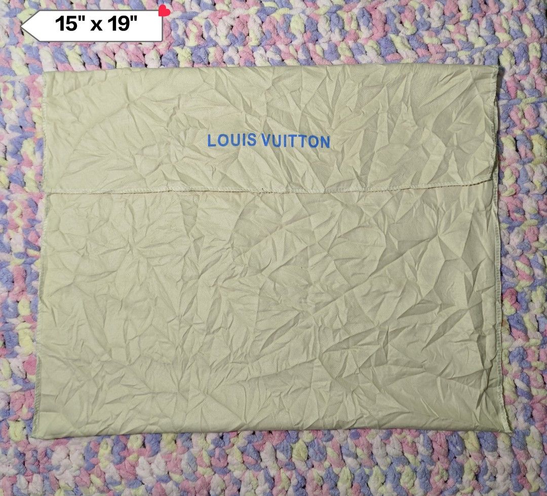 Louis Vuitton Dust Bags (Category: Purses & Pouches) located in Baguio. Submitted by castiel.25 (Listing ID 1470124125, Image 3). Description: 👉 5OO Pesos for TAKE ALL (5PCS) ▪️Ukay Source ▪️Need Wash but all in Excellent Condition ▪️isa lang po may Tag (First Pic).