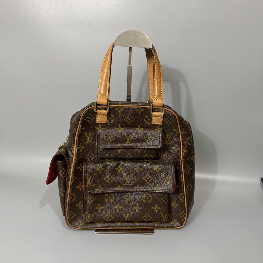 Louis Vuitton Excentri-Cite (Category: Luxury Bags & Wallets) located in Manila. Submitted by astron_15 (Listing ID 1470004809, Image 1). Description: Authentic Lv Rank A no issue! .