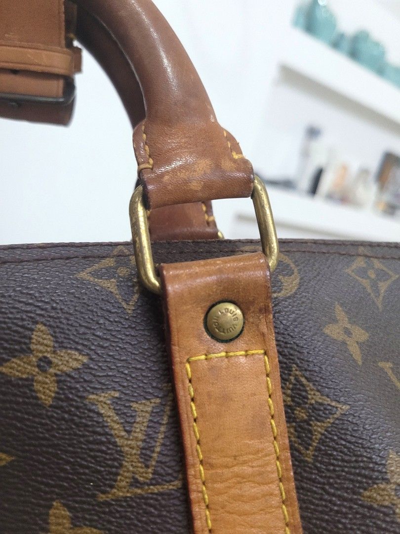 Guaranteed Auth Louis Vuitton Monogram Keepall 45 Travel Bag (Category: Luxury Bags & Wallets) located in Antipolo. Submitted by dlolin (Listing ID 1470055776, Image 3). Description: - Authentic Louis Vuitton travel bag in classic brown monogram canvas - Signature leather handles, trim, and golden brass hardware - Secure zipper closure with side lock loop - Spacious brown fabric-lined interior with stamped hardware rivets - Ideal size for weekend