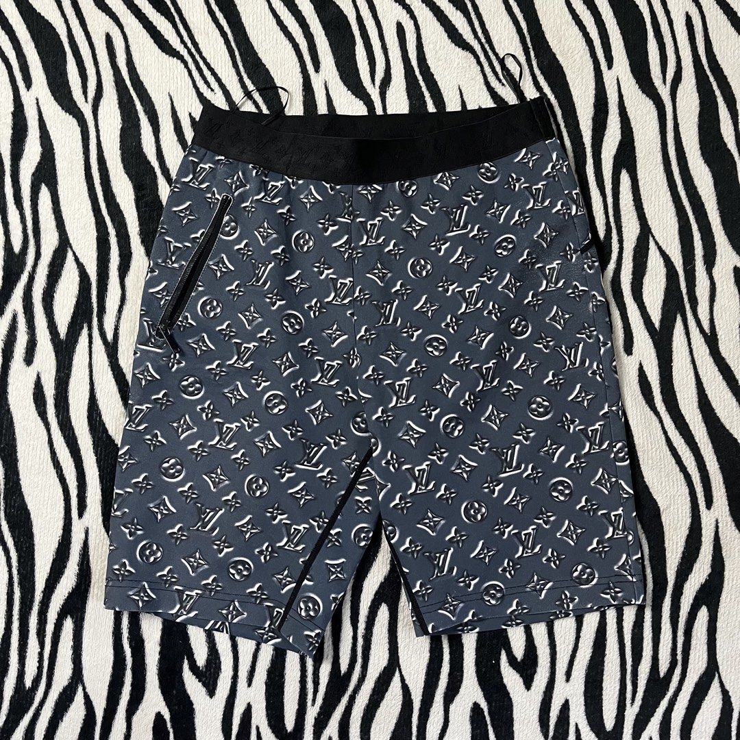 Louis vuitton monogram running short (Category: Shorts) located in Manila. Submitted by royaldripmanila (Listing ID 1470050703, Image 1). Description: Sign of usage W26-30 L17.5.