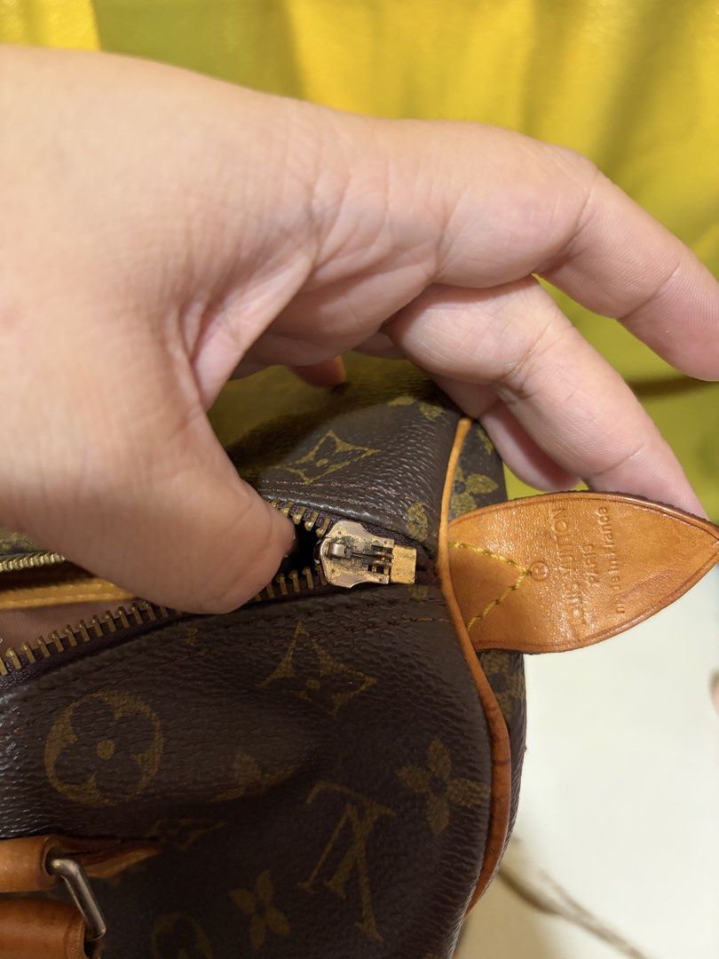 Louis Vuitton Monogram Speedy Handbag (Category: Purses & Pouches) located in Borongan. Submitted by charmspreloveddd (Listing ID 1469980928, Image 3). Description: - Authentic and coded Vintage Monogram coated canvas with vachetta leather handles and trim - Classic gold-tone hardware and secure zip closure - Brown fabric interior lining featuring a convenient small side pocket - Made in France - Date code: SP0068 - Timeless and versatile everyda