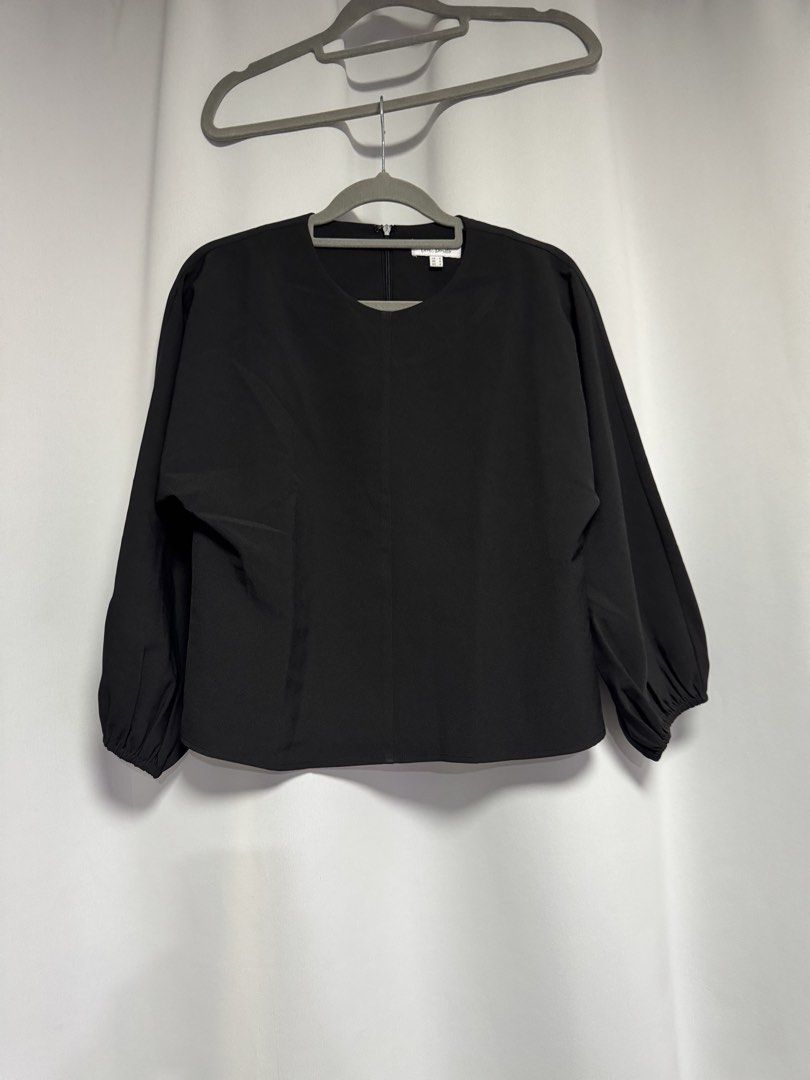 Love Bonito Black Long Sleeve Blouse (Category: Longsleeves) located in Calamba. Submitted by cheriiv (Listing ID 1469952953, Image 1). Description: Washed, never used - Brand: Love, Bonito - Color: Classic Black - Size: S (UK 8 / US 4) - Neckline: Round neck - Sleeves: Balloon sleeves with elasticized cuffs - Closure: Back zipper for easy wear.