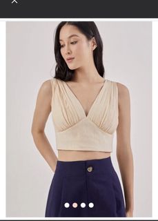 (Category: ) located in . Submitted by iamashopperforclothes (Listing ID 1470111297, Image 1). Description: .