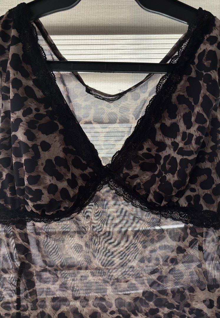 lovito leopard print top (Category: Sleeveless) located in Manila. Submitted by iyahpreloved_ (Listing ID 1469970750, Image 2). Description: size L!.