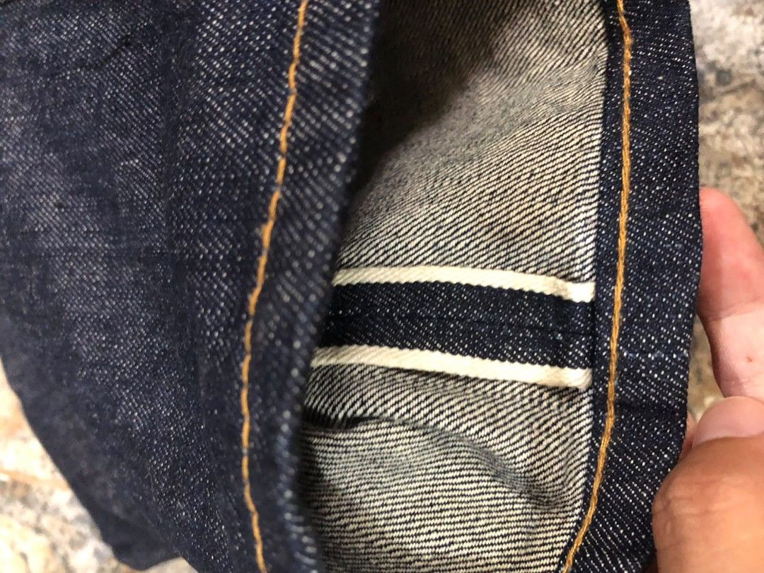 Luker by neighborhood (Category: Jeans) located in Aborlan. Submitted by vicentemic01913 (Listing ID 1470065163, Image 3). Description: .